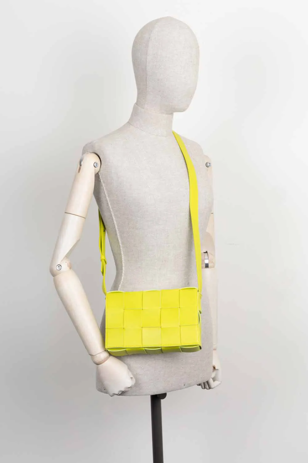 BOTTEGA VENETA Classic Cassette Acid Kiwi